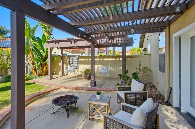 Building Photo - 1317 Gull Ct