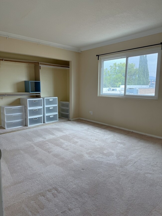 Master Bedroom - 509 W Duarte Rd