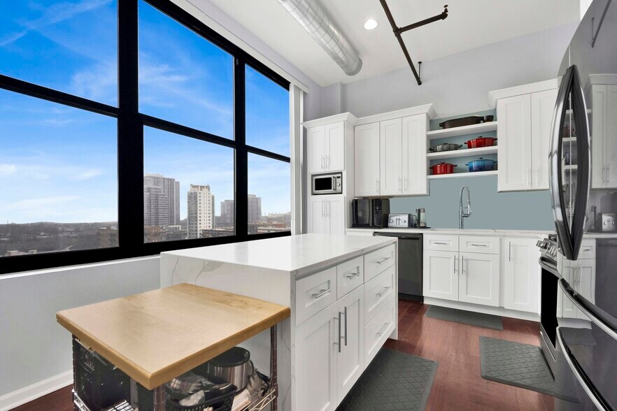 Building Photo - 1516 S Wabash Ave