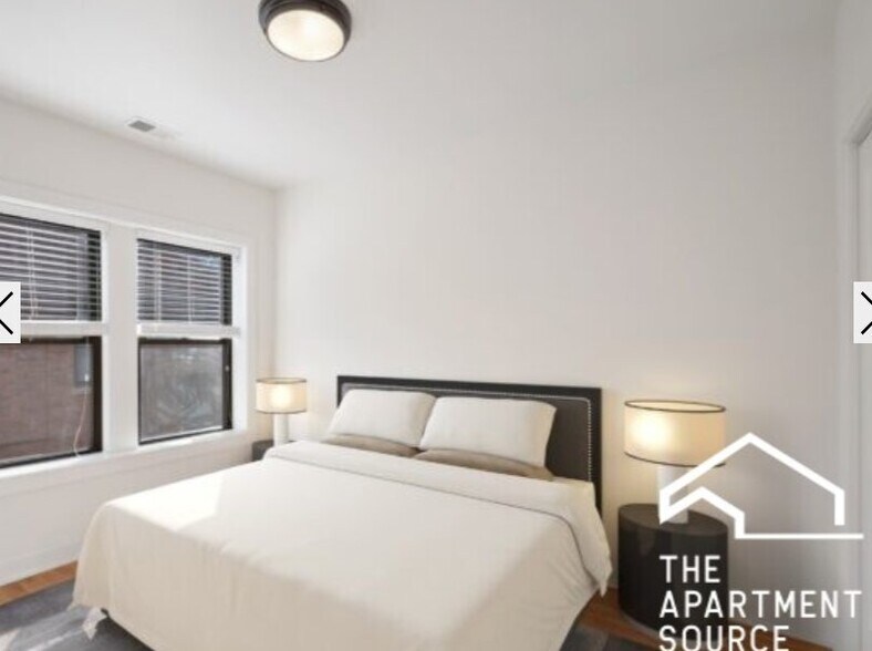 Building Photo - 2207 W Eastwood Ave