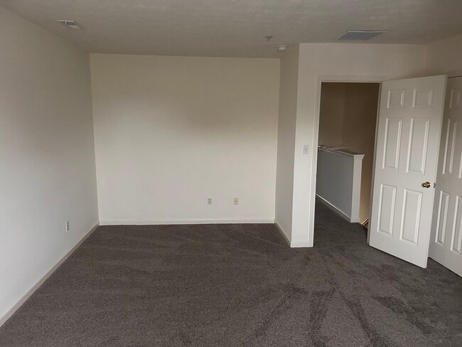 Building Photo - Chester Centre Apartments