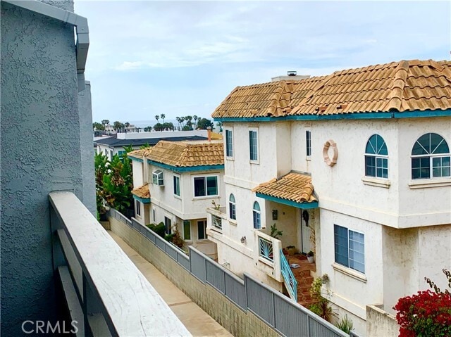Building Photo - 115 S Guadalupe Ave
