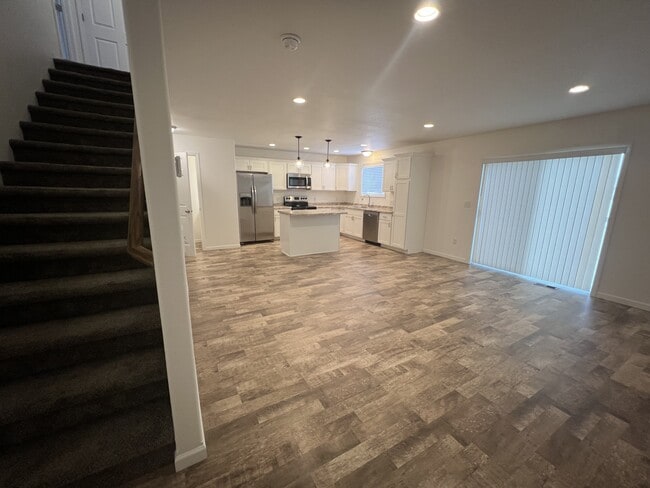 Building Photo - 5866 36th St S