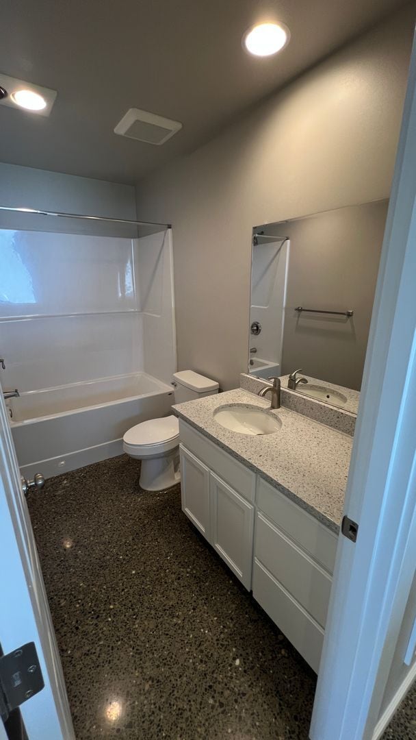 Building Photo - "Charming 3-Bedroom Duplex with 2 Full Bat...