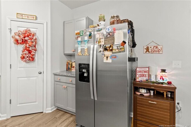 Building Photo - 518 Stadium Dr