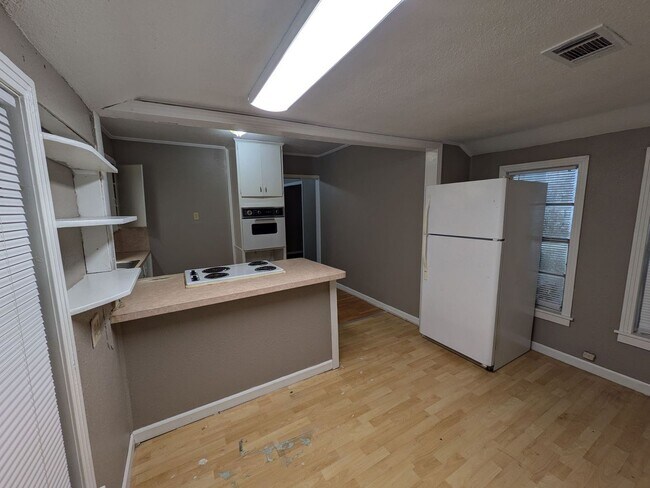 Building Photo - 3100 30th St