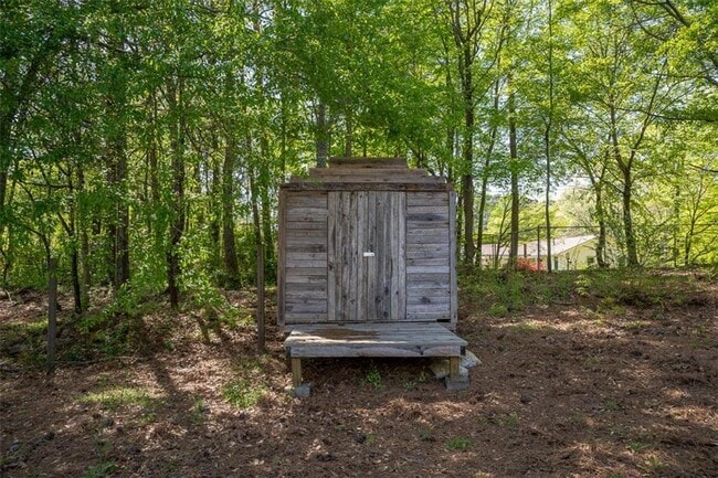 Building Photo - 1540 Magnolia Pl