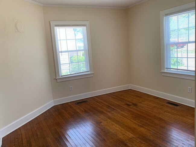 Building Photo - Pre-Leasing Now for Fall Semester 2026