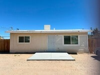 Building Photo - Please contact VAUGHN REALTY to set up an ...
