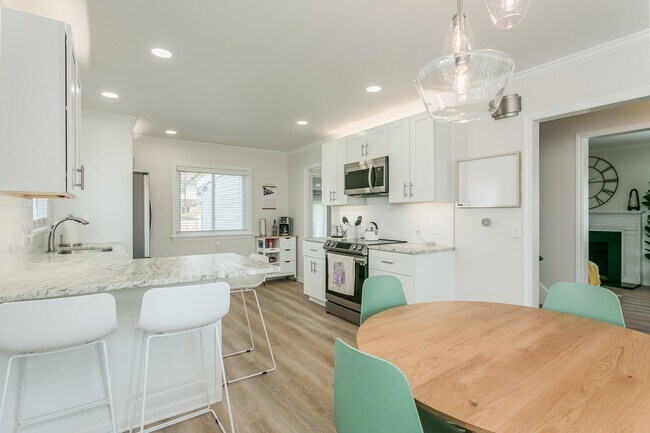 Building Photo - 136 Lattimore Rd