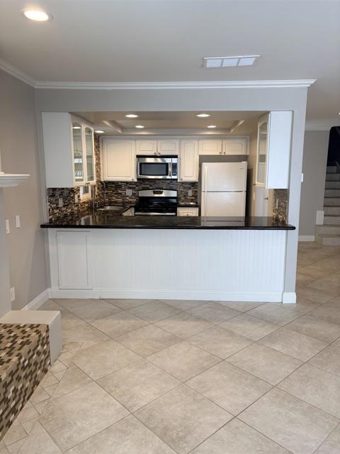 Building Photo - 4603 Cove Dr