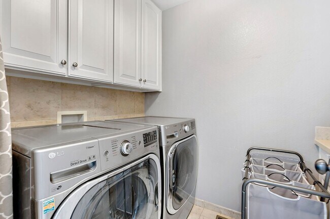 Building Photo - Beautiful Home in Tallyn's Ranch! Special ...
