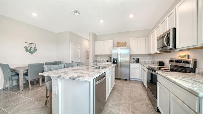 Building Photo - 17624 Crescent Moon Lp