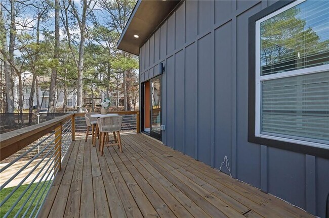 Building Photo - 3120 Godby Rd