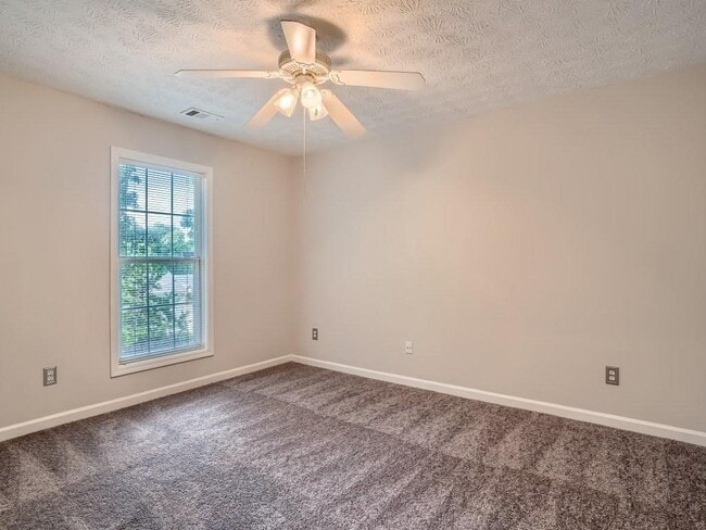 Building Photo - 2817 Manor Glen Ln NW