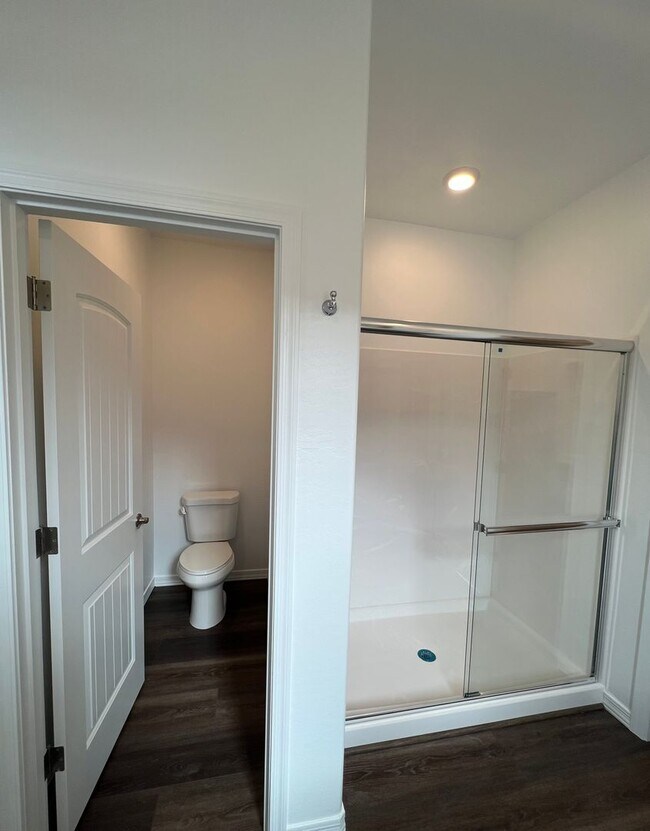 Building Photo - Brand New Home In Pronghorn Ranch!