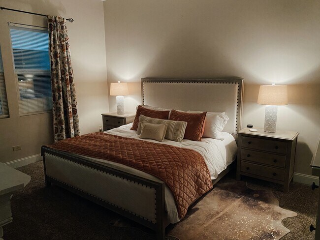 Building Photo - 1812 Carrollton Ave