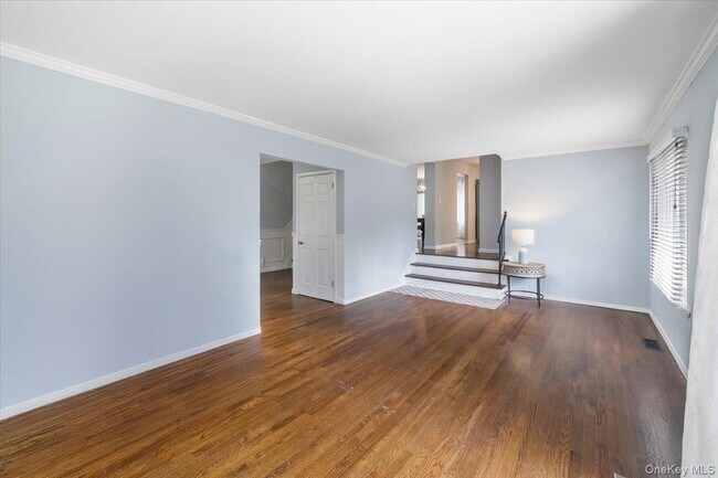 Building Photo - 107 Tennyson Dr