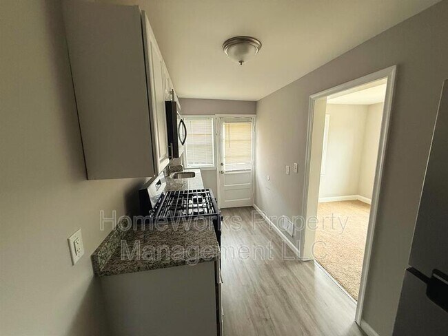 Building Photo - 3744 Elmley Ave
