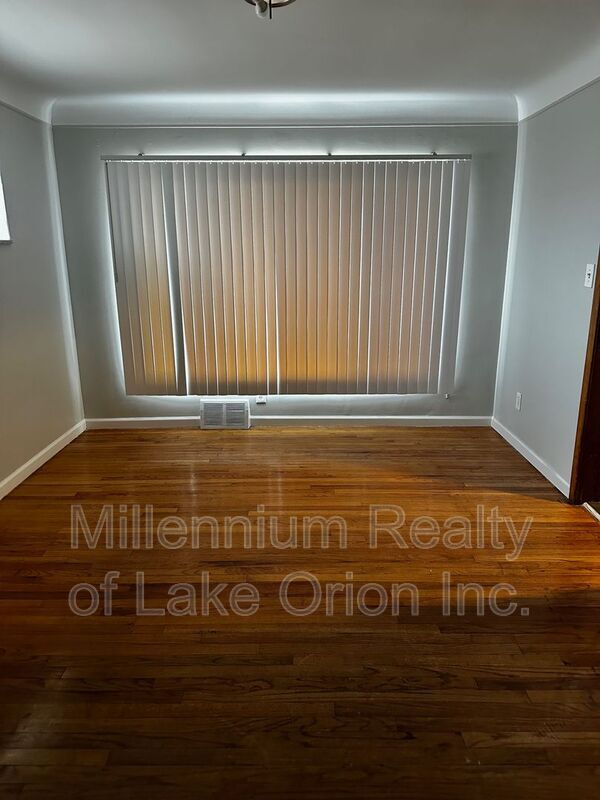 Building Photo - 8505 W Seven Mile Rd