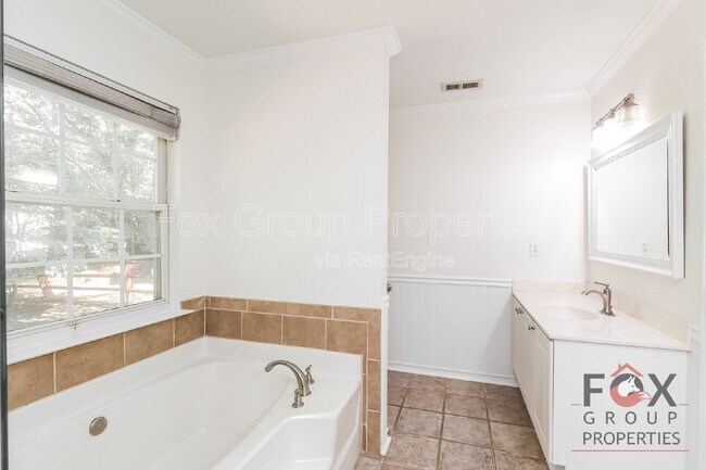 Building Photo - 124 Pamlico Ln