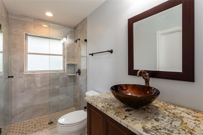 Building Photo - 15683 Cypress Park Dr