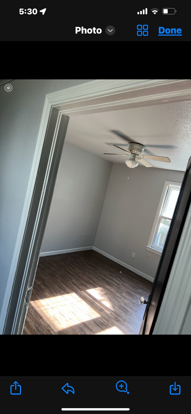 Building Photo - 1600 S Oak Ave