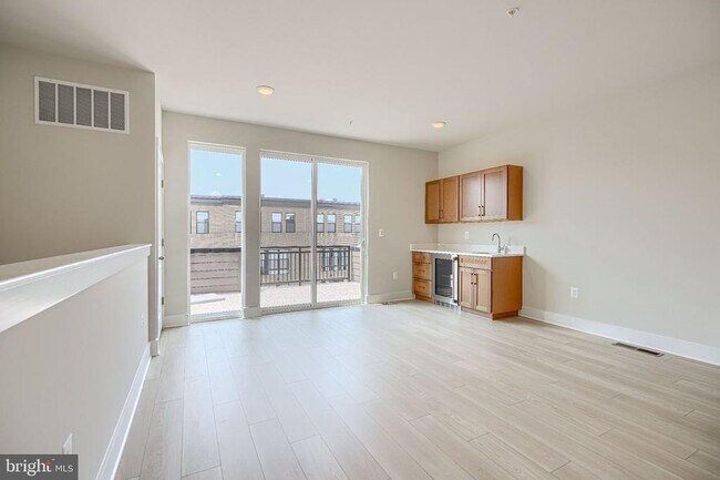 Building Photo - 2705 Ferry Bar Dr
