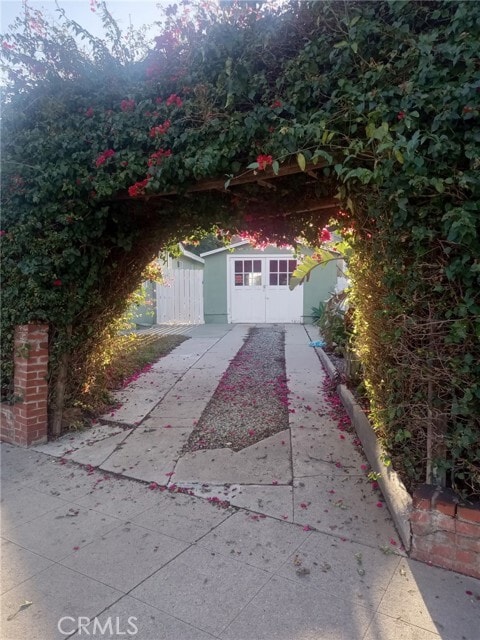 Primary Photo - 660 Silver Lake Blvd