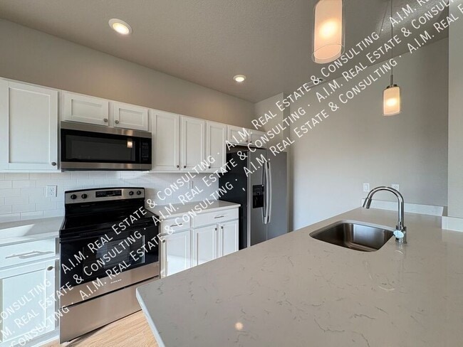 Building Photo - 284 Caspian Ct