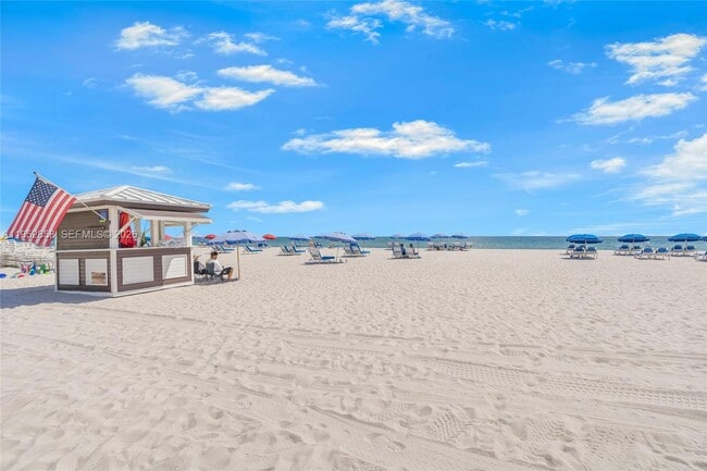 Building Photo - 4141 Collins Ave