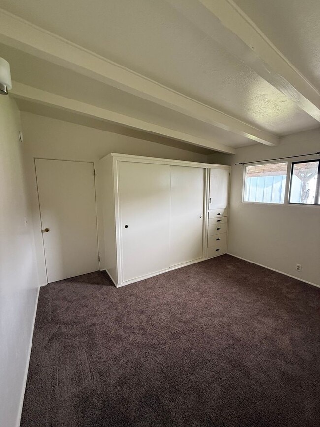 Building Photo - 1123 Vernon St