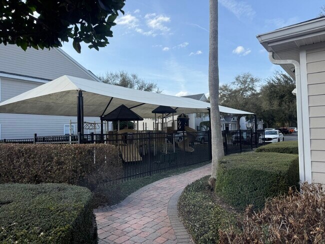 Building Photo - 1300 Eastern Pecan Pl