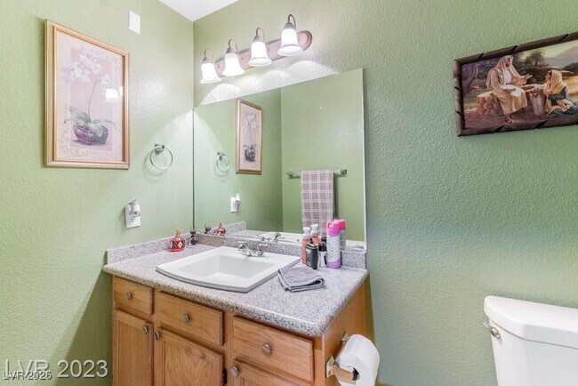 Building Photo - 1216 Olvera Way