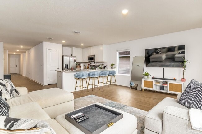 Building Photo - 6793 Paso Fino Dr