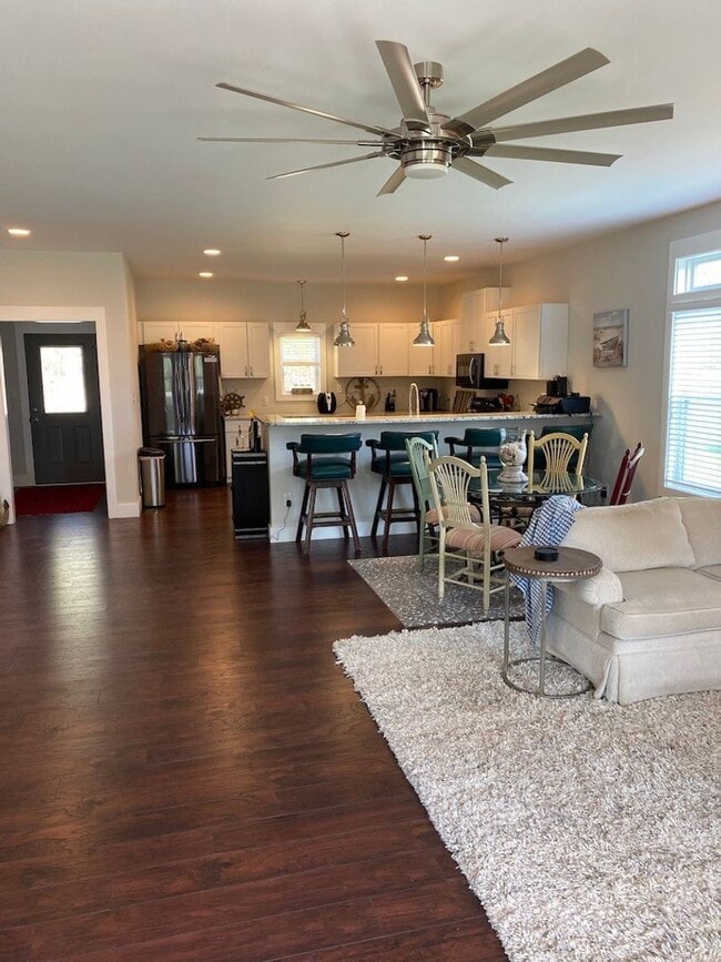 Building Photo - Charleston Charm on Lake Gaston -- HubQuar...