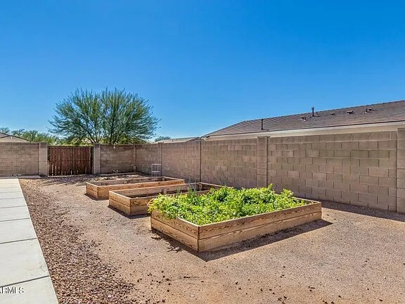 Building Photo - 7242 E Teal Way