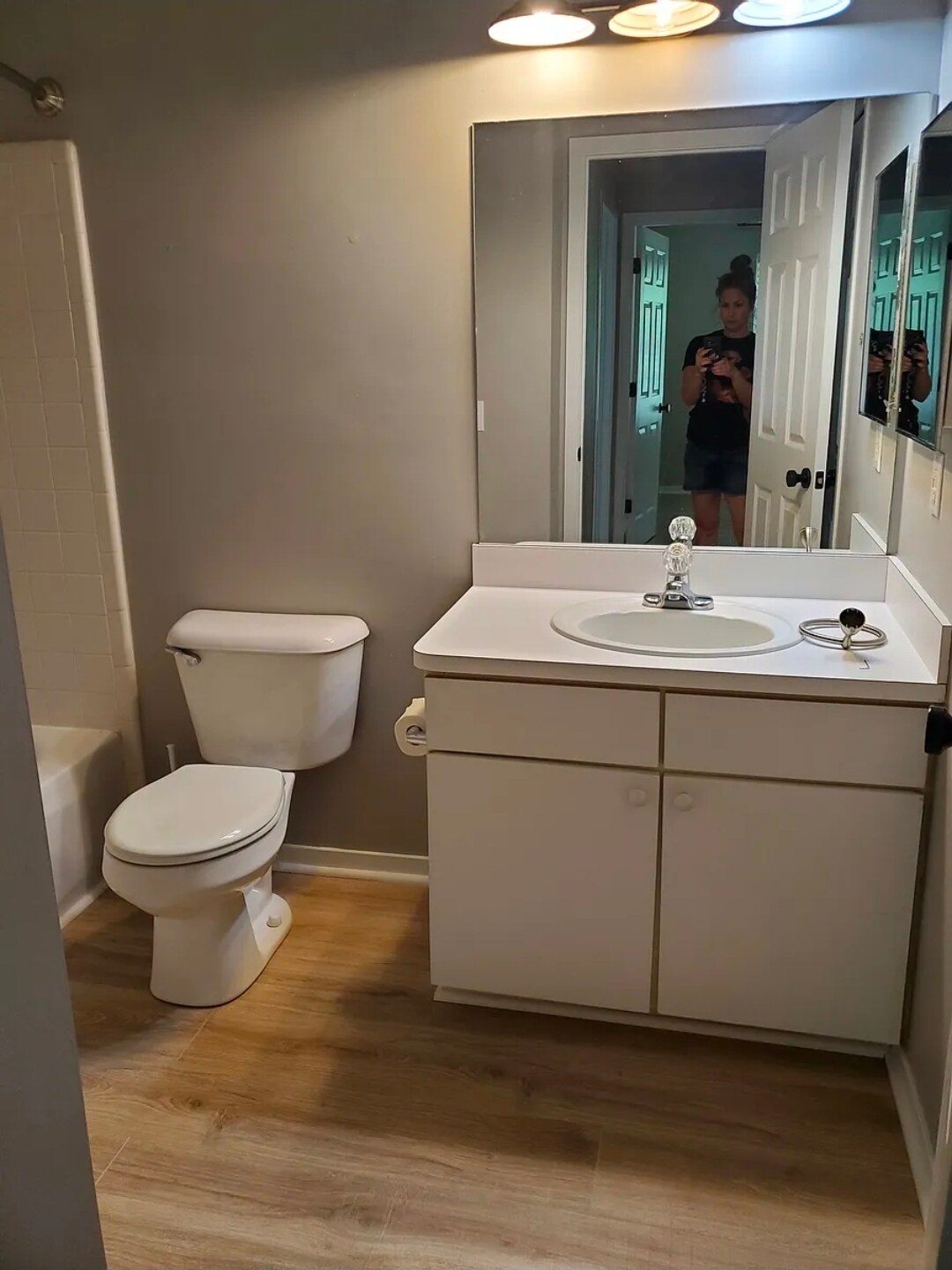 Building Photo - 44900 Bayview Dr