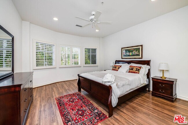 Building Photo - 4063 Benedict Canyon Dr