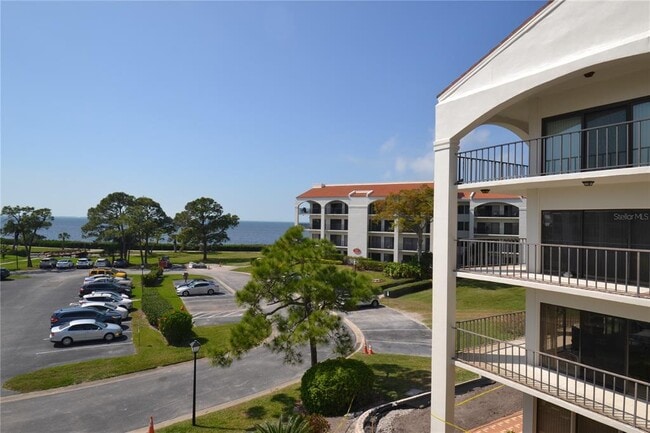 Building Photo - 238 Mariner Dr