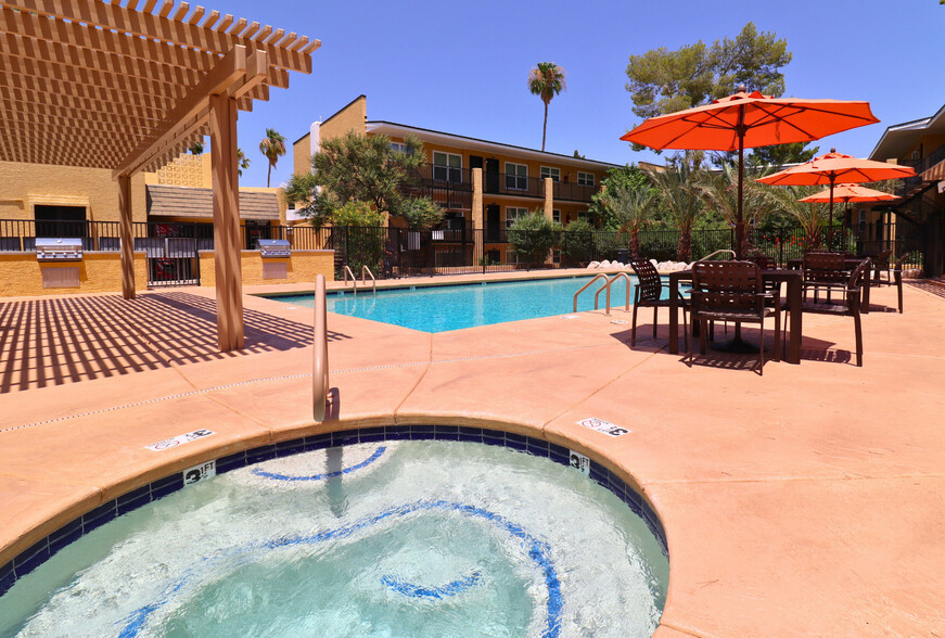 Primary Photo - Villas Las Naranjas