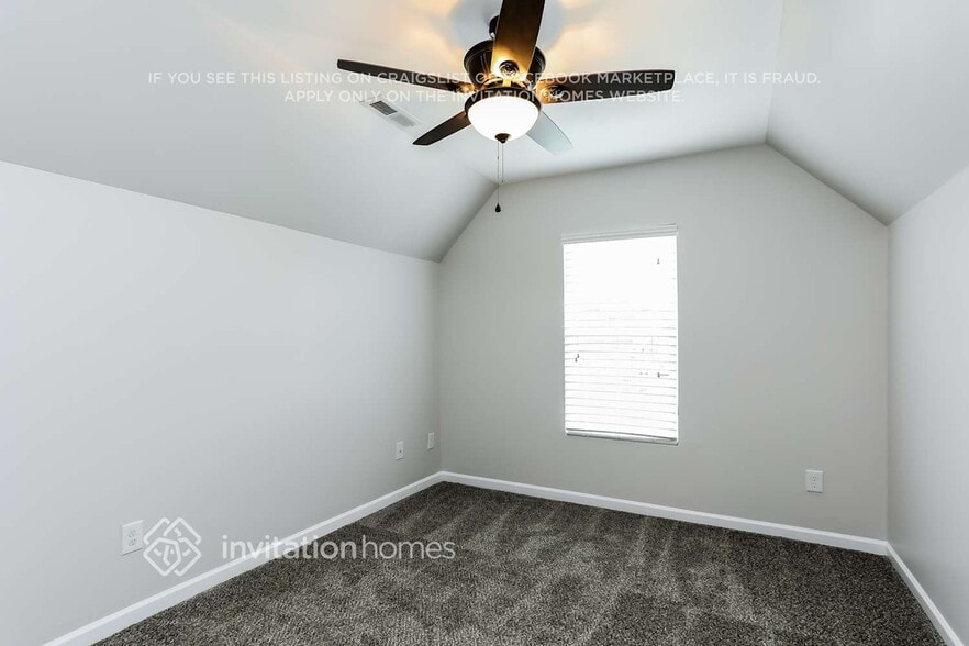 Building Photo - 1601 Moineau Ln