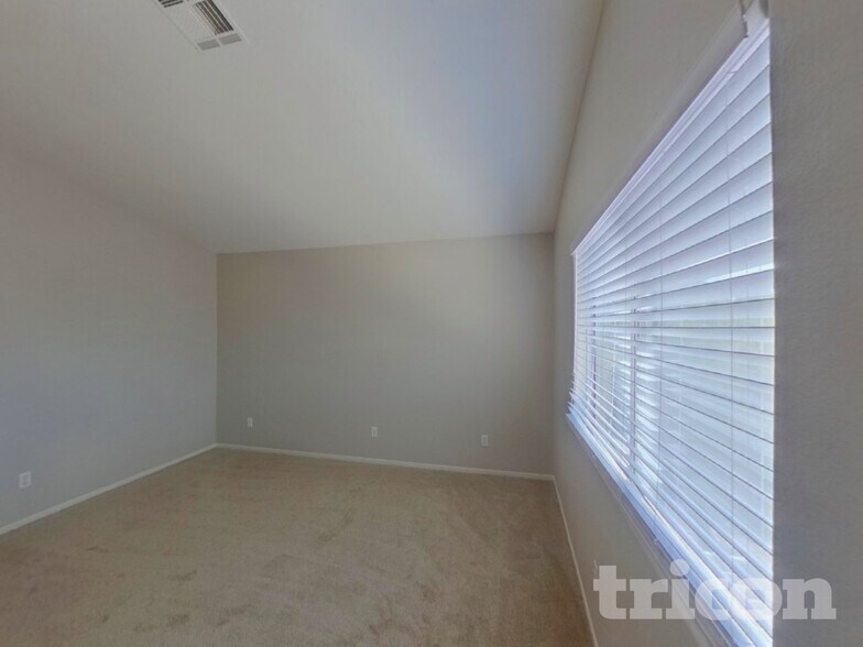 Building Photo - 9115 Indian Breeze Dr