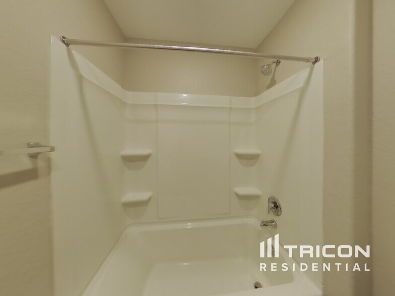 Building Photo - 1222 Cattail Ln