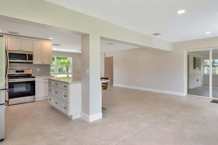 Building Photo - 2001 Collier Ave