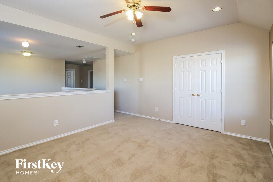 Building Photo - 4532 Fir Dr