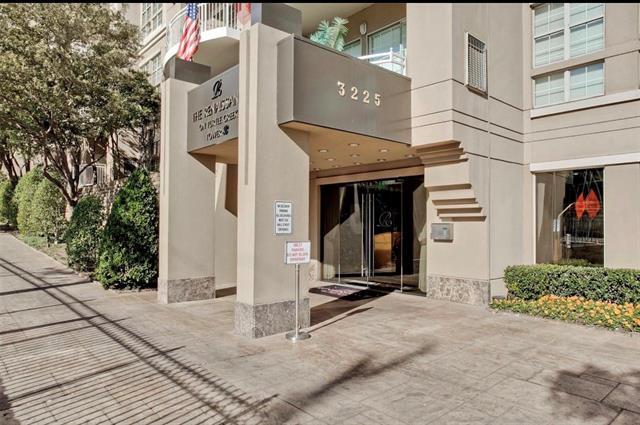 Building Photo - 3225 Turtle Creek Blvd