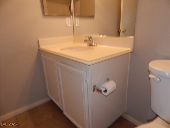 Building Photo - 2201 Ramsgate Dr