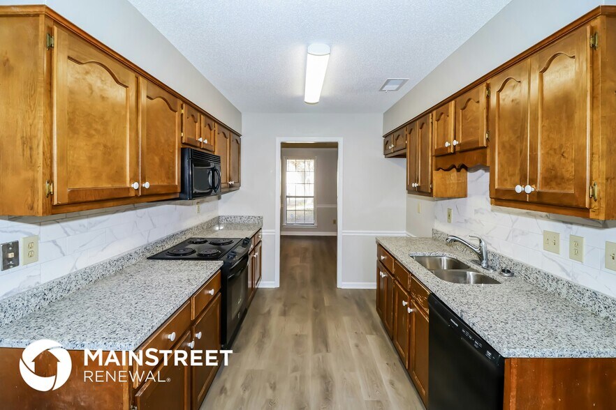 Building Photo - 6491 Tarus Dr