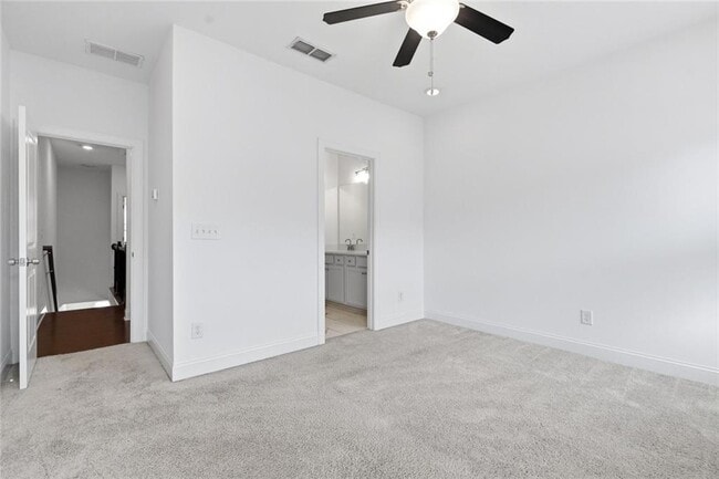 Building Photo - 2438 Figaro Dr